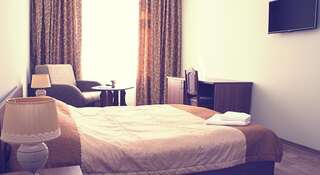 Гостиница Старая Самара Самара Двухместный номер Делюкс с 1 кроватью + дополнительная кровать-1